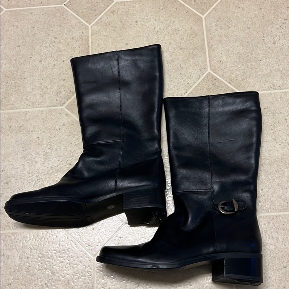 St. John’s Bay black boots.